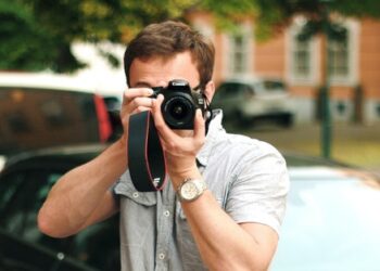 Чиновник мэрии Тольятти пострадал за фотофиксацию