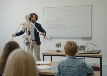 ЗАГС Самарской области неправомерно раздавал деньги и особо ценное имущество