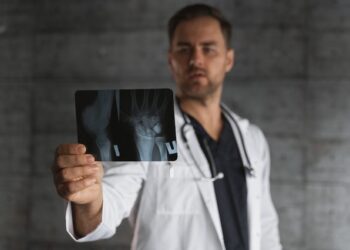 За два месяца работы в Самаре сервисов кикшеринга за медицинской помощью обратились уже 145 человек