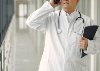 Уволенный экс-глава самарской станции скорой помощи объяснил свою опалу 