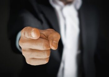 Переехавший в Москву топ-менеджер самарского Росимущества не оставляет роль сутяги