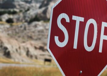 Тольяттинские дорожные подряды оказались никому не нужными