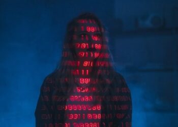 Телефонные мошенники из Самары предстанут перед судом в Брянске