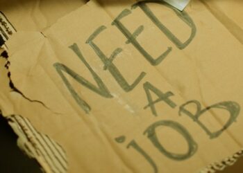 «РКЦ «Прогресс» выбрасывает на улицу очередную порцию работников