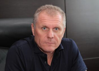 Меньших подвел самый северный в мире круглогодичный терминал 