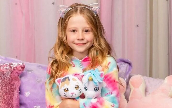 Семилетняя девочка из РФ с доходом $28 млн вошла в ТОП-10 богатейших блогеров мира