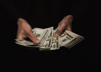 ВТБ значительно повысил ставки по вкладам и накопительным счетам