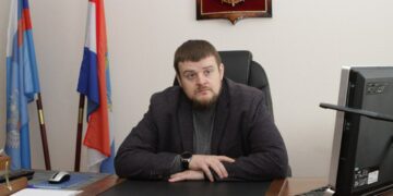 Антон Еремеев: «Если мы увидим, что медучреждения уходят в долги, будем об этом сообщать»