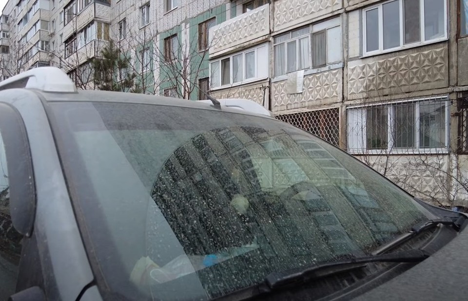 Видеоблогер показал последствия грязевого дождя, который прошел 14 апреля  в Самаре