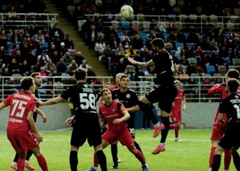 Футболисты «Акрона» на выезде проиграли красноярскому «Енисею»