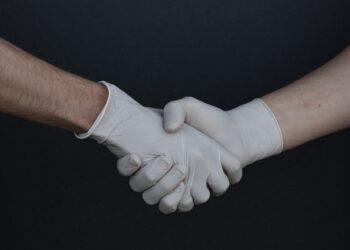 В Самаре патологоанатом вступил в сговор с ритуальщиком за 1 млн рублей