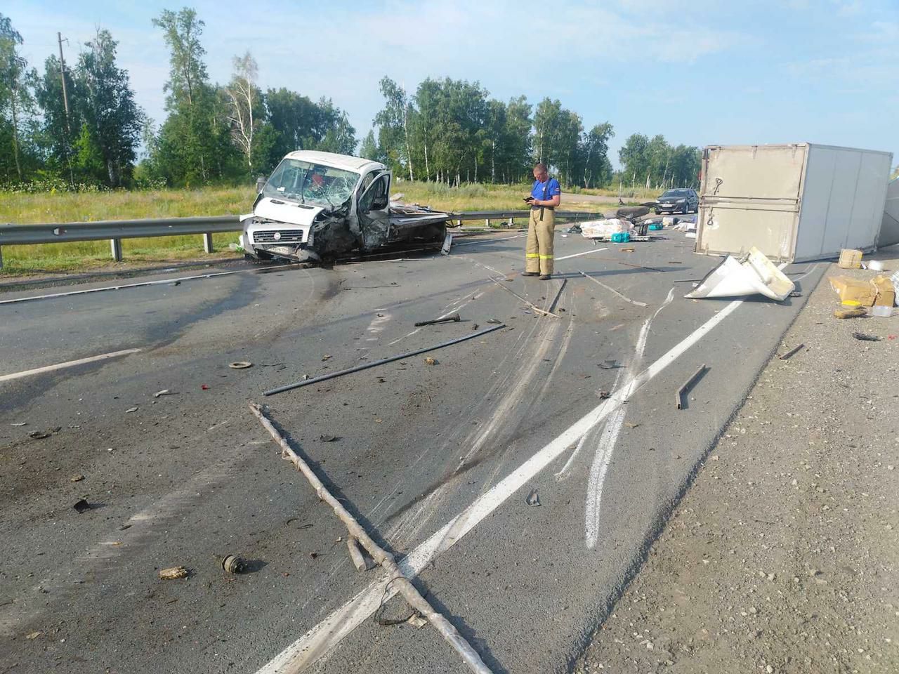 В страшном ДТП на трассе М-5 в Самарской области утром 17 июля погибло три  человека - oboz.info