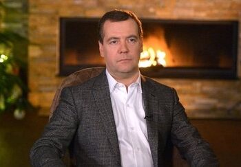 Дмитрий Медведев: «Поганые псы войны и никчемные шавки»