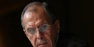 Лавров заявил, что РФ не допустит угроз своей территории оружием, география операции изменилась