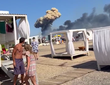 Взрывы в Крыму на военной авиабазе 9 августа, фото: соцсети