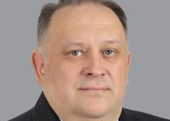 Крупного руководителя МЧС России задержали за взятку