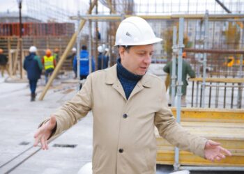 В театре-студии «Грань» к 3 ноября будут готовы стены и перекрытия первого этажа