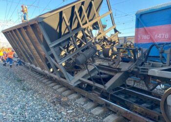 В Самарской области сошел с рельсов грузовой вагон