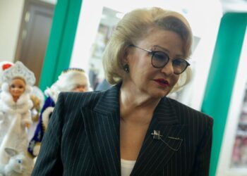 Депутат Госдумы Нина Останина обещает новые критерии отсрочек для отцов