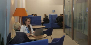 ВТБ в Самаре открыл первый офис нового формата