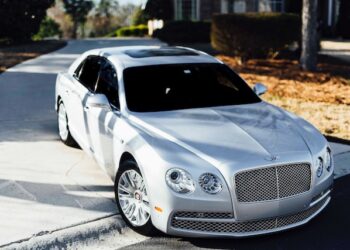 В Самаре виновник смертельного ДТП лишился Bentley Continental