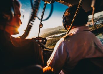 В Уфе пилота Azur Air пытались мобилизовать прямо с рейса в Анталью