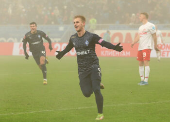 «Крылья Советов» в домашнем матче обыграли «Спартак»