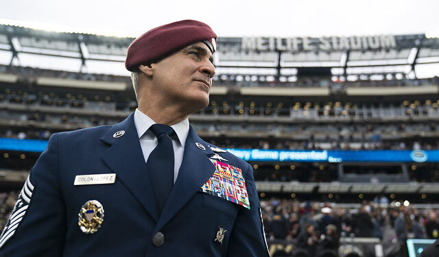 Глава комитета начальников штабов армии США Марк Милли призвал к дипломатии на Украине