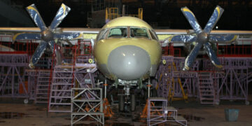 Новым хозяином акций самарского авиационного завода стал очередной партнер сына экс-губернатора