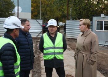 Глава Самары Елена Лапушкина проинспектировала строительство детского сада