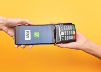 Клиенты Сбера в Поволжье стали в два раза чаще использовать сервисы SberPay