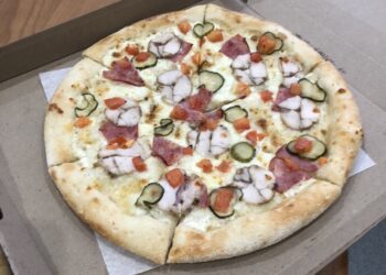 Сеть доставки суши и роллов в Самаре – «Фуджи Суши Friends» представила обновленное меню пиццы