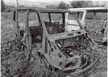 В Тольятти прошла распродажа разграбленных автобусов и машин