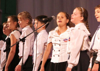 Самарские школьники должны будут кроме гимна России учить и другие патриотические песни