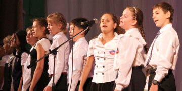 Самарские школьники должны будут кроме гимна России учить и другие патриотические песни