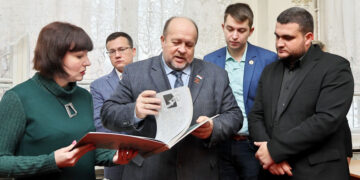 Самарские депутаты оценили трансформацию традиционных книгохранилищ и читальных залов