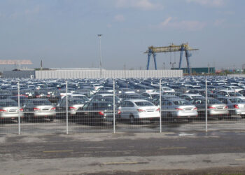 На ВАЗе накопились тысячи некондиционных автомобилей