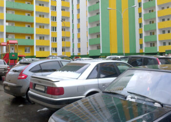 Градостроители настаивают на изменении норматива по количеству машино-мест в новостройках