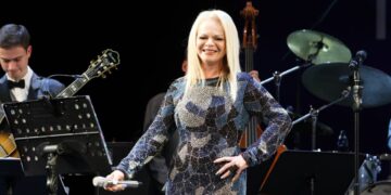 Лариса Долина проведет бесплатный интенсив в Самарском институте культуры