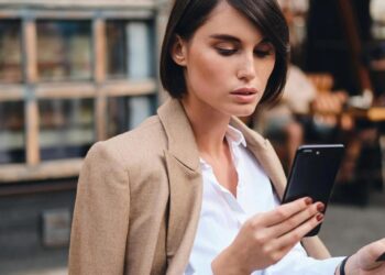 Клиенты Сбербанка в Поволжье стали чаще оплачивать покупки безналично