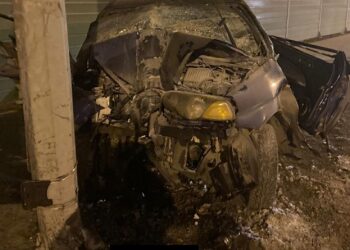 В Самаре 8 декабря произошло смертельное ДТП: водитель погиб, ребенок в больнице