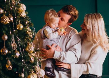 Группа ВТБ: россияне сократили траты на подготовку к Новому году