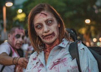 NYT: коронавирусом можно заразиться от мертвых, «как от зомби в фильме ужасов» 