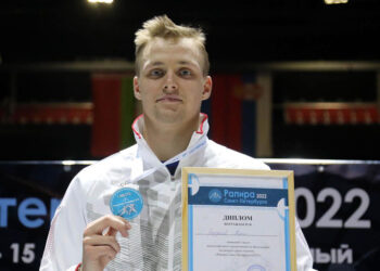 Кирилл Бородачев забрал «Рапиру Санкт-Петербурга»