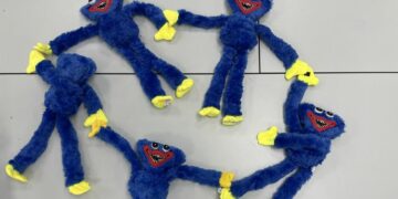 Роскачество: небезопасные игрушки Хагги Вагги продавались и на рынках, и на крупных маркетплейсах