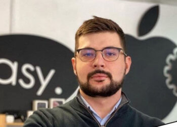 Директор самарской сети сервисных центров easy. украл у клиентов десятки миллионов