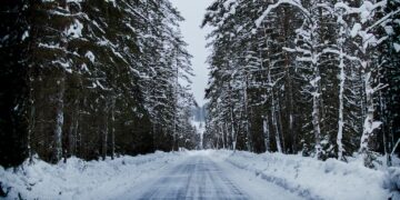 Прокуратура указала АСАДО на дефицит техники и людей для зимнего содержания дорог в Самаре
