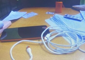 В Тольятти на проходной следственного изолятора у адвоката изъяли «запрещенку»