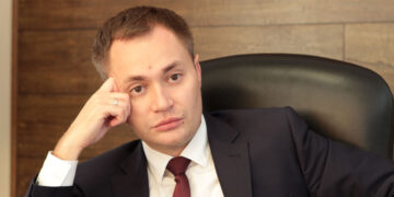 Превращение районных глав в областных министров отложено как минимум до финала губернаторских выборов