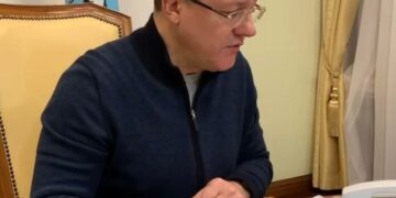 Глава Самарской области опубликовал беседу с матерью попавших под обстрел в Макеевке бойцов